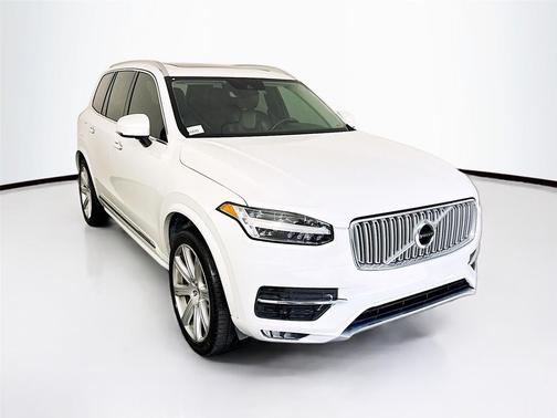 2019 Volvo XC90 T6 Inscription
