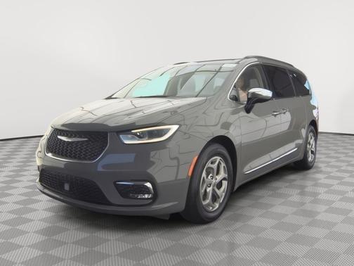 Ceramic Gray Clearcoat 2023 Chrysler Pacifica Limited