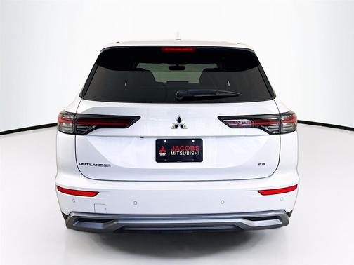 2025 Mitsubishi Outlander SE 2.5 2WD