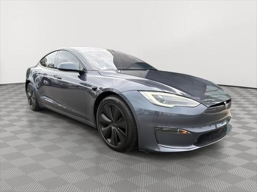 2022 Tesla Model S Plaid