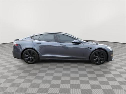 2022 Tesla Model S Plaid