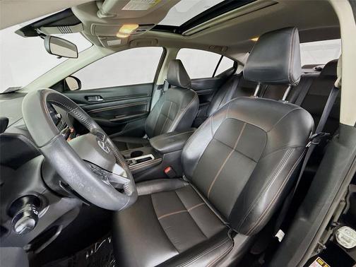 2022 Nissan Altima SR FWD