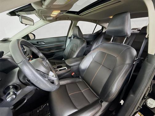 2022 Nissan Altima SR FWD