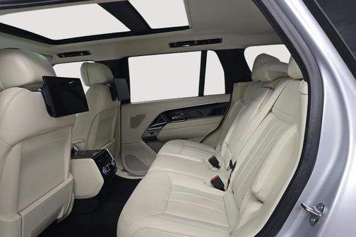 Hakuba Silver Metallic 2023 Land Rover Range Rover Autobiography