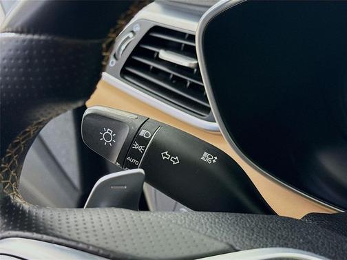 2022 Genesis G70 2.0T AWD