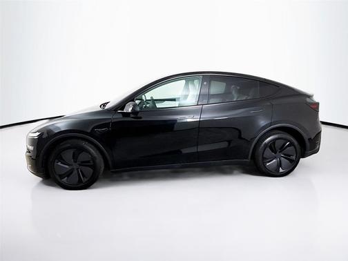 2026 Tesla Model Y Premium Rear-Wheel Drive