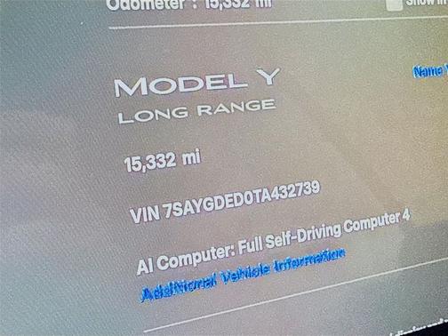 Pearl White Multi-Coat 2026 Tesla Model Y Premium Rear-Wheel Drive