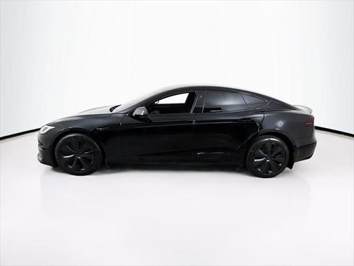 2022 Tesla Model S Plaid