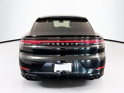 Chromite Black Metallic 2025 Porsche Cayenne Cayenne Turbo E-Hybrid