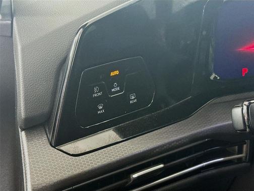 Deep Black Pearl 2024 Volkswagen Golf GTI 2.0T S DSG
