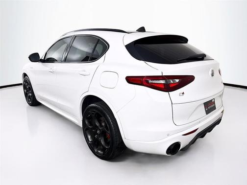 2022 Alfa Romeo Stelvio Ti