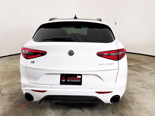 2022 Alfa Romeo Stelvio Ti