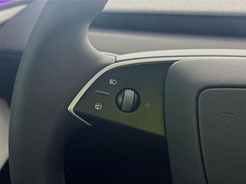 2026 Tesla Model Y Premium Rear-Wheel Drive