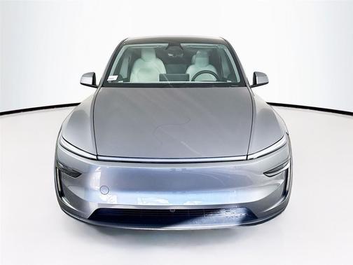 2026 Tesla Model Y Premium Rear-Wheel Drive