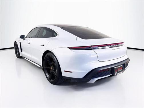 2021 Porsche Taycan Turbo