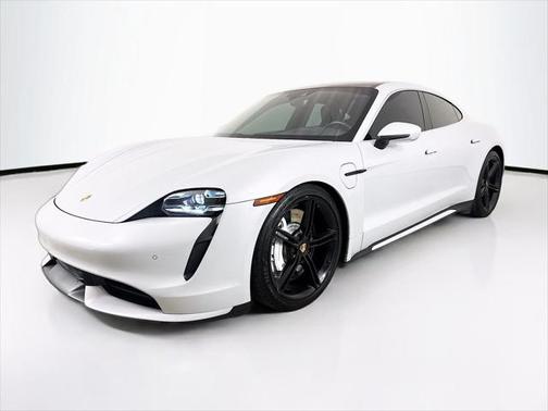 2021 Porsche Taycan Turbo