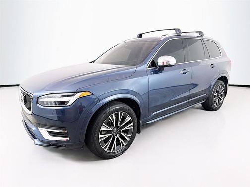 2021 Volvo XC90 T6 Momentum
