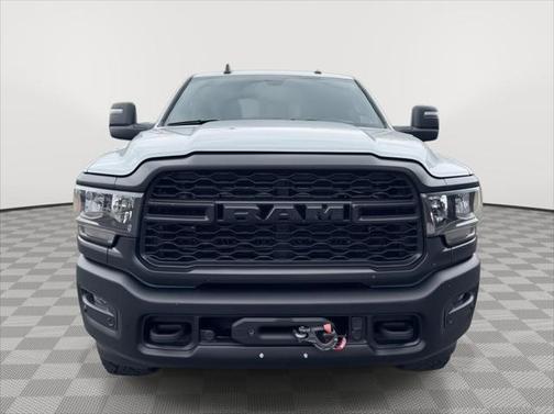 2024 RAM 2500 Tradesman Crew Cab 4x4 6'4' Box