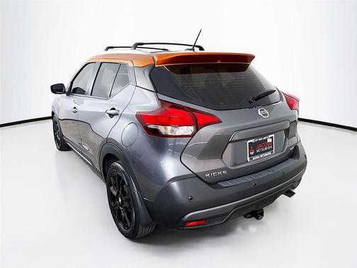 2020 Nissan Kicks SR