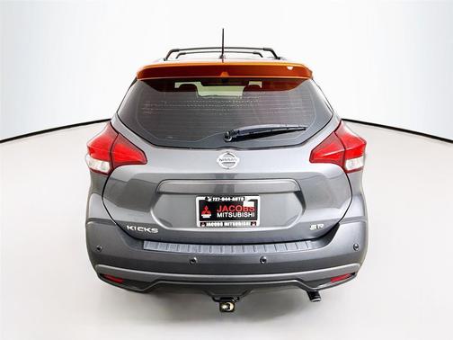 2020 Nissan Kicks SR