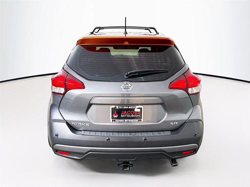 2020 Nissan Kicks SR