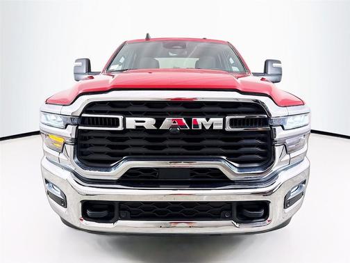 Flame Red Clearcoat 2026 RAM 2500 Big Horn Crew Cab 4x4 6'4' Box