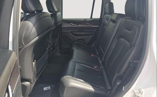 Bright White Clearcoat 2024 Jeep Grand Cherokee Limited