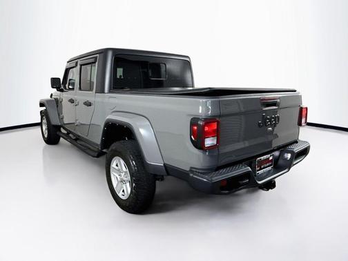 Sting-Gray Clearcoat 2022 Jeep Gladiator Sport S