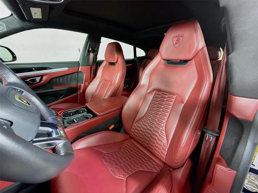 2019 Lamborghini Urus AWD