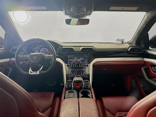 2019 Lamborghini Urus AWD