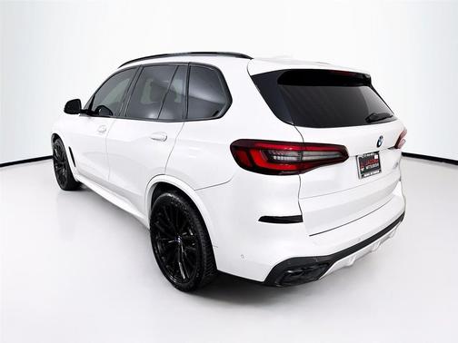 2020 BMW X5 M50i