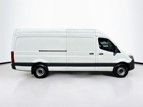 2025 Mercedes-Benz Sprinter 2500 High Roof