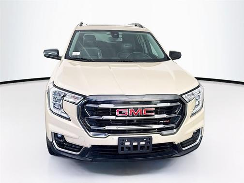 2023 GMC Terrain AWD AT4
