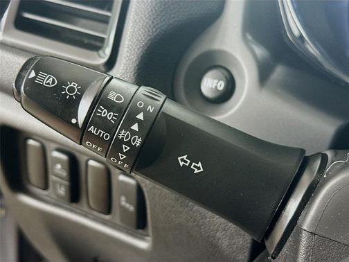 White Diamond 2024 Mitsubishi Outlander Sport SE