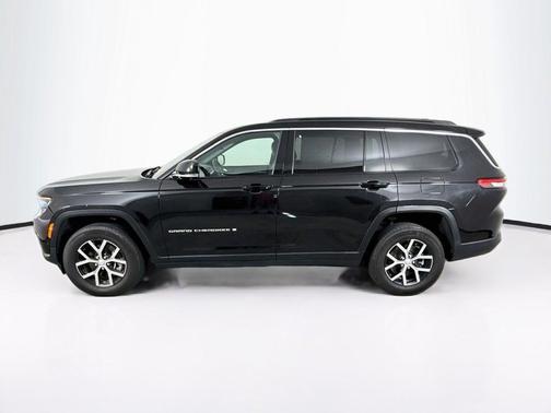 Diamond Black Crystal Pearlcoat 2024 Jeep Grand Cherokee L Limited
