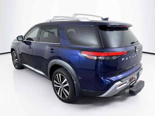 Deep Ocean Blue Pearl 2023 Nissan Pathfinder Platinum 4WD