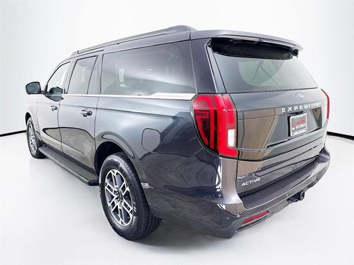 2025 Ford Expedition Max Active 4x2