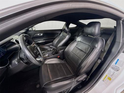 Oxford White 2020 Ford Mustang GT Premium