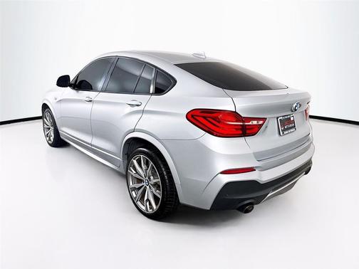 2017 BMW X4 M40i