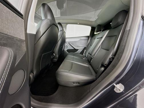Stealth Grey 2026 Tesla Model Y Premium Rear-Wheel Drive