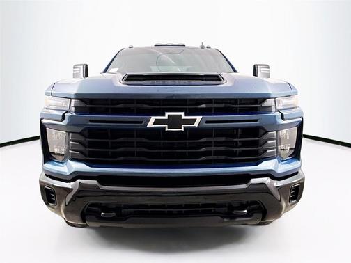 2024 Chevrolet Silverado 2500 Custom