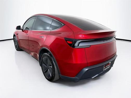 2026 Tesla Model Y Premium Rear-Wheel Drive