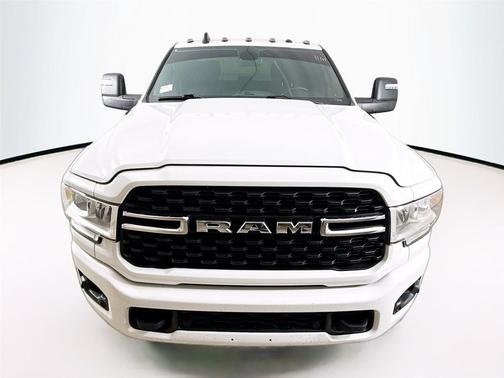 2024 RAM 3500 Big Horn Crew Cab 4x4 8' Box