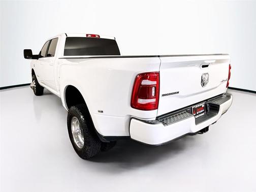 2024 RAM 3500 Big Horn Crew Cab 4x4 8' Box