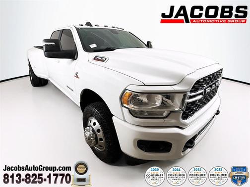 2024 RAM 3500 Big Horn Crew Cab 4x4 8' Box