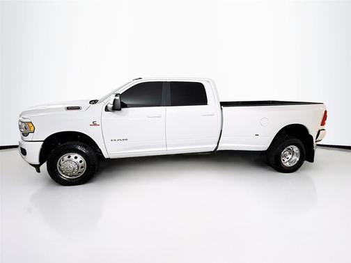 2024 RAM 3500 Big Horn Crew Cab 4x4 8' Box