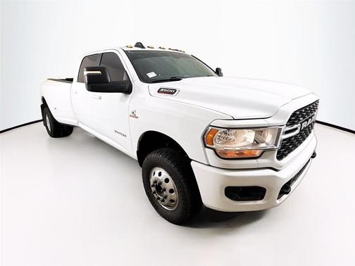2024 RAM 3500 Big Horn Crew Cab 4x4 8' Box