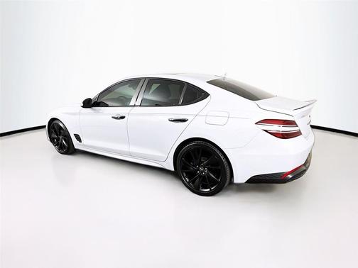 2023 Genesis G70 2.0T RWD