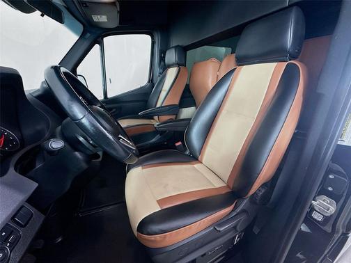 2019 Mercedes-Benz Sprinter 1500 Standard Roof I4