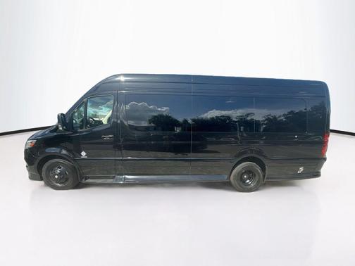 Obsidian Black Metallic 2024 Mercedes-Benz Sprinter 3500XD High Roof